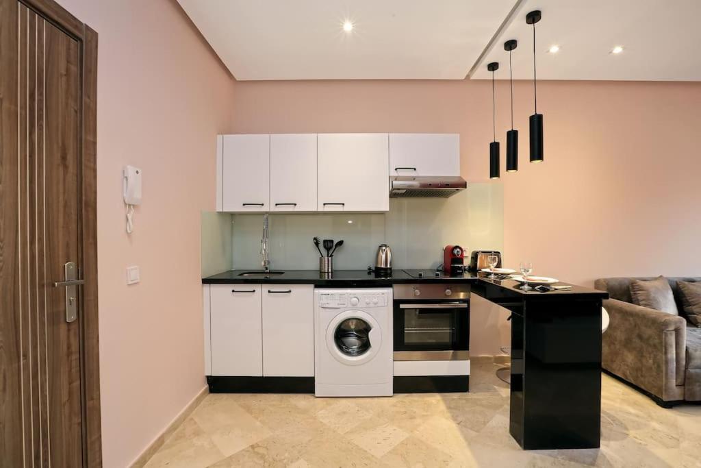 Elegant And Brand New In Hypercenter Of Marrakech Apartamento Marrakesh